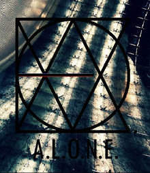 A.L.O.N.E., la bannière.